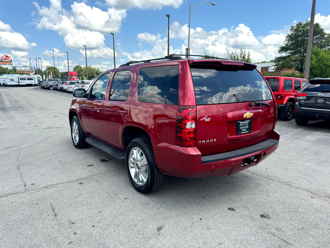 2013 Chevrolet Tahoe LT photo 4