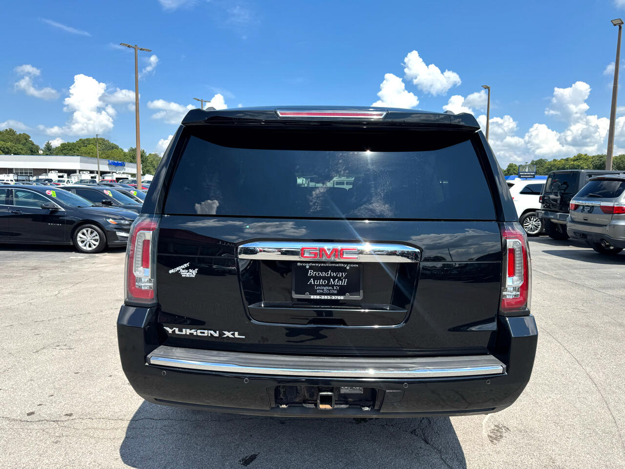 2016 Gmc Yukon XL Denali photo 3