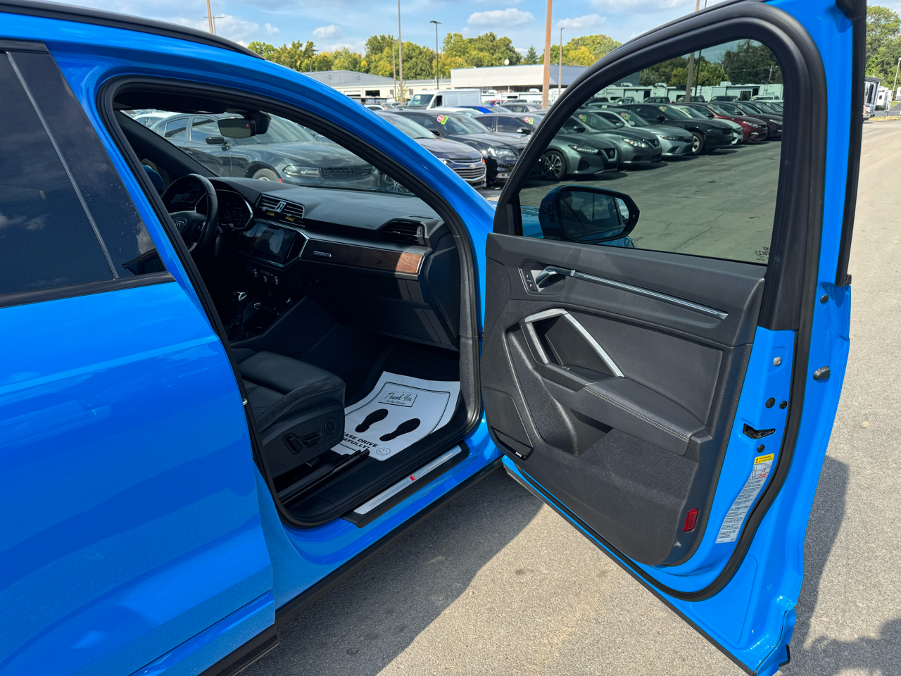 Audi Q3 S line Premium Plus 45 TFSI quattro 2022 Audi Q3 S line Premium Plus 45 TFSI quattro 2022