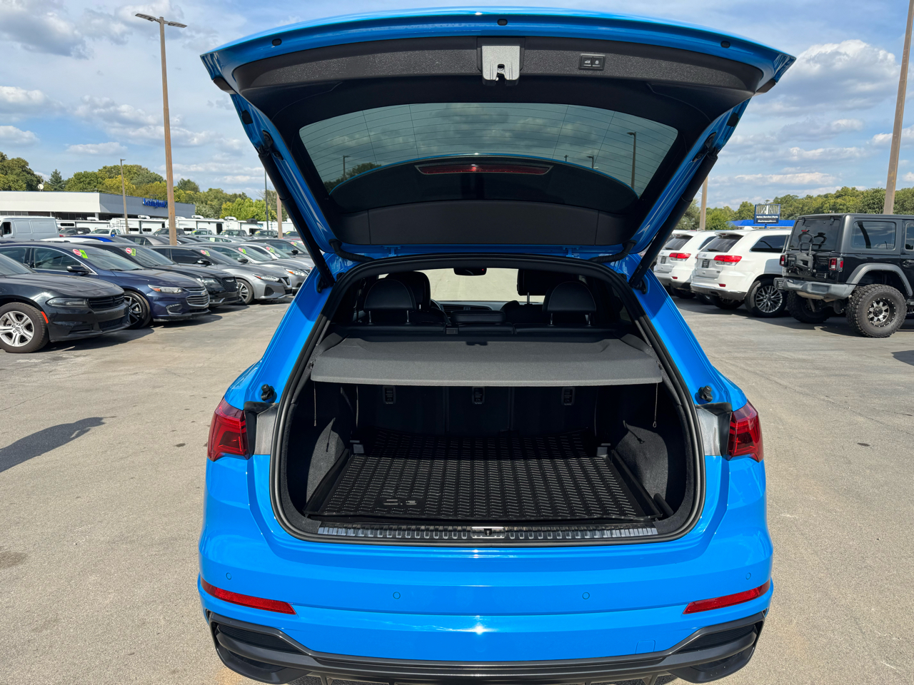 Audi Q3 S line Premium Plus 45 TFSI quattro 2022 Audi Q3 S line Premium Plus 45 TFSI quattro 2022