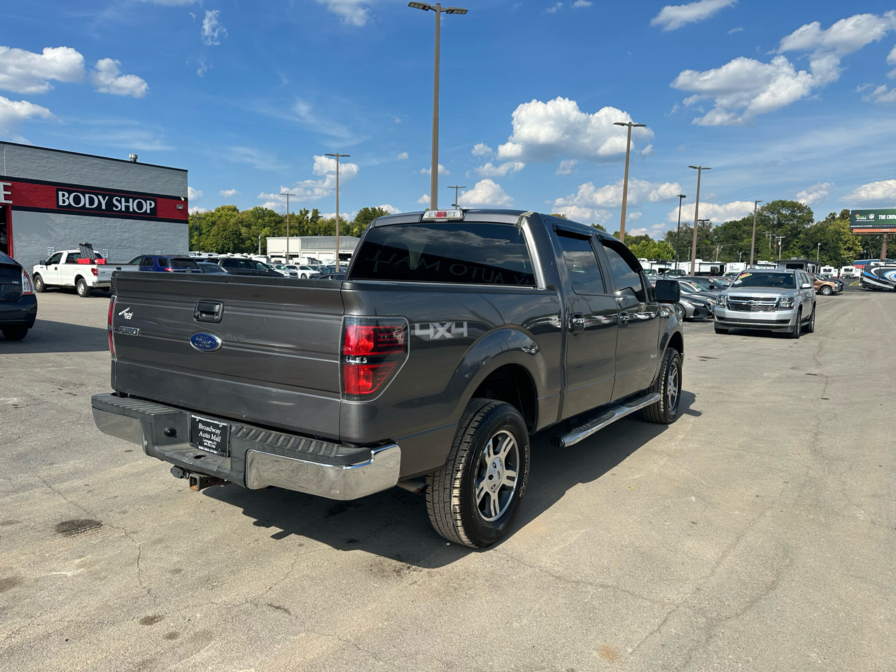 Ford F-150 4WD SuperCrew 145" XLT 2013 Ford F-150 4WD SuperCrew 145" XLT 2013