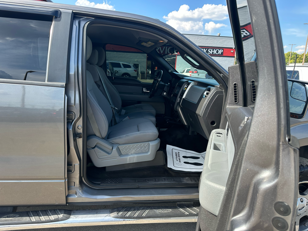 Ford F-150 4WD SuperCrew 145" XLT 2013 Ford F-150 4WD SuperCrew 145" XLT 2013