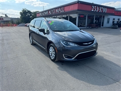 2019 Chrysler Pacifica  2019 Chrysler Pacifica