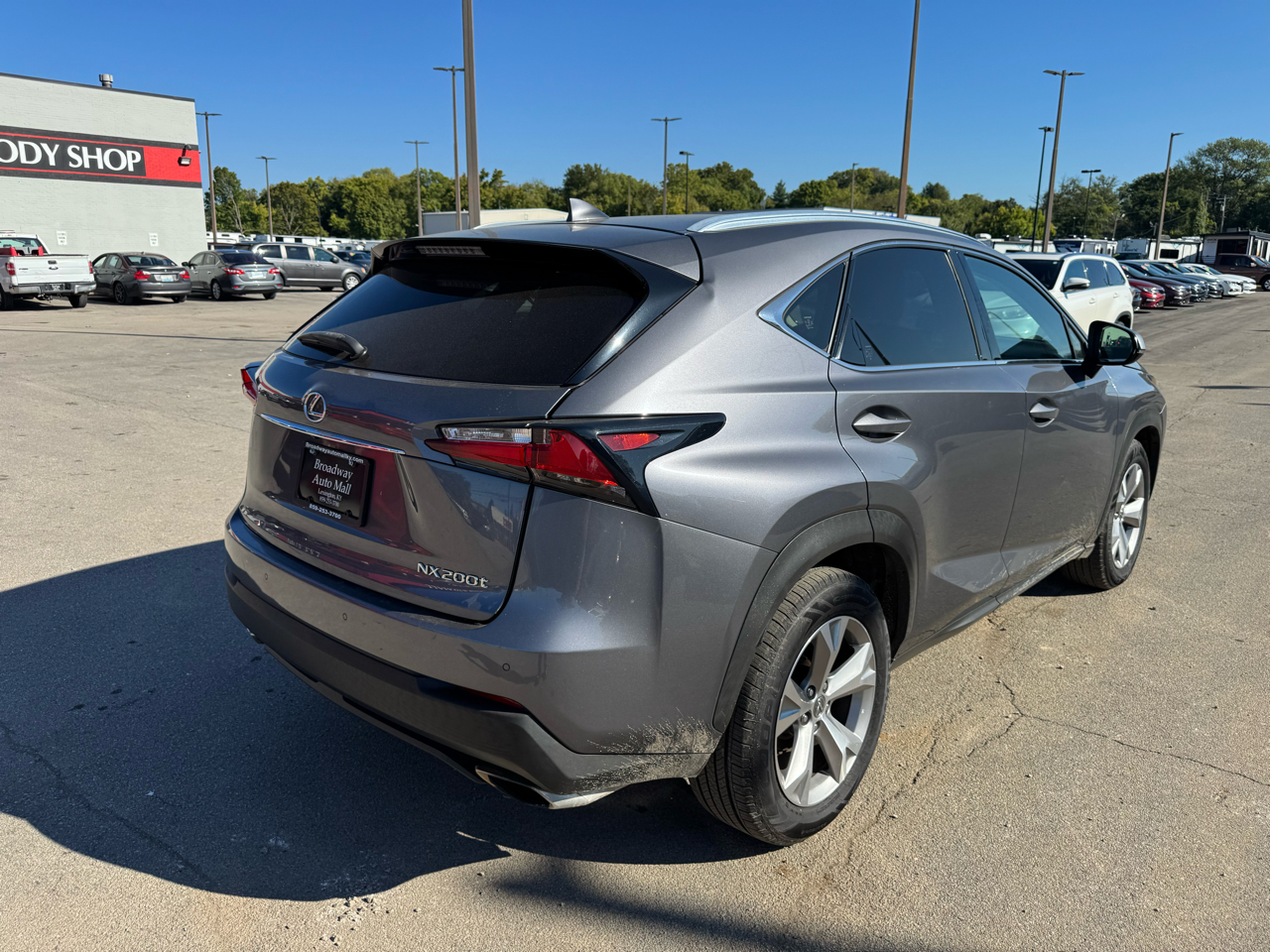 2017 Lexus NX 200t Luxury photo 3