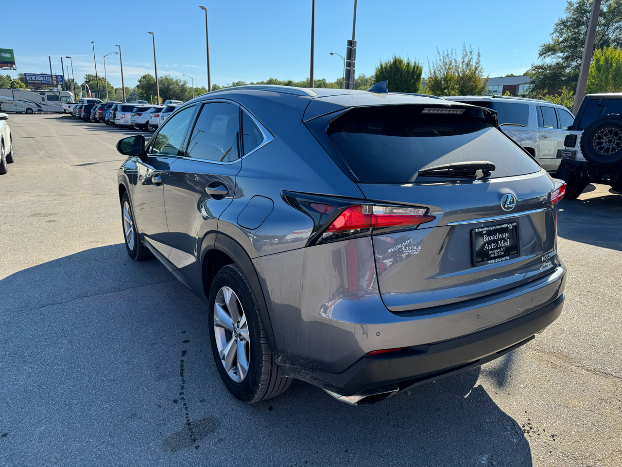 2017 Lexus NX 200t Luxury photo 5