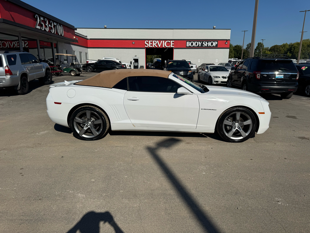 2011 Chevrolet Camaro 2LT photo 2