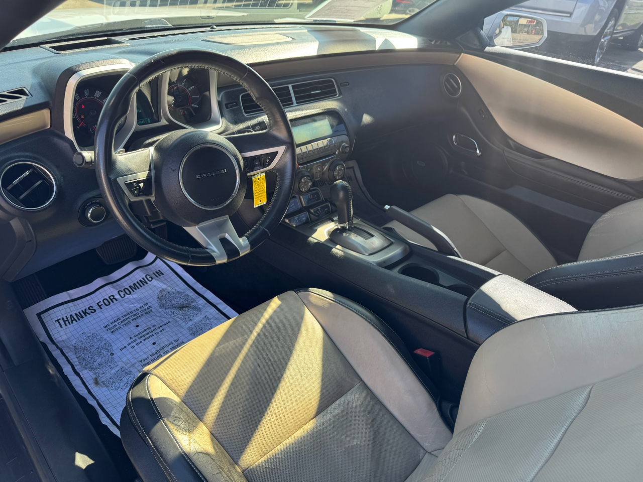 2011 Chevrolet Camaro 2LT photo 12