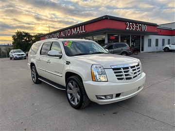 2013 Cadillac Escalade ESV AWD 4dr Luxury