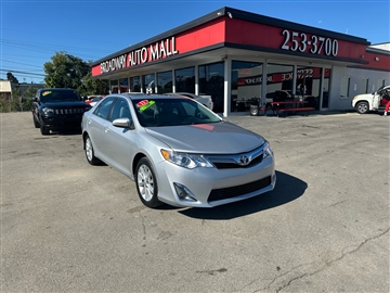 2013 Toyota Camry 4dr Sdn SE Auto (Natl)