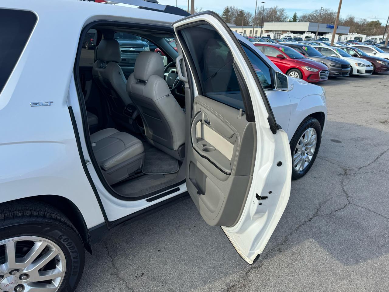 GMC Acadia AWD 4dr SLT w/SLT-1 2016