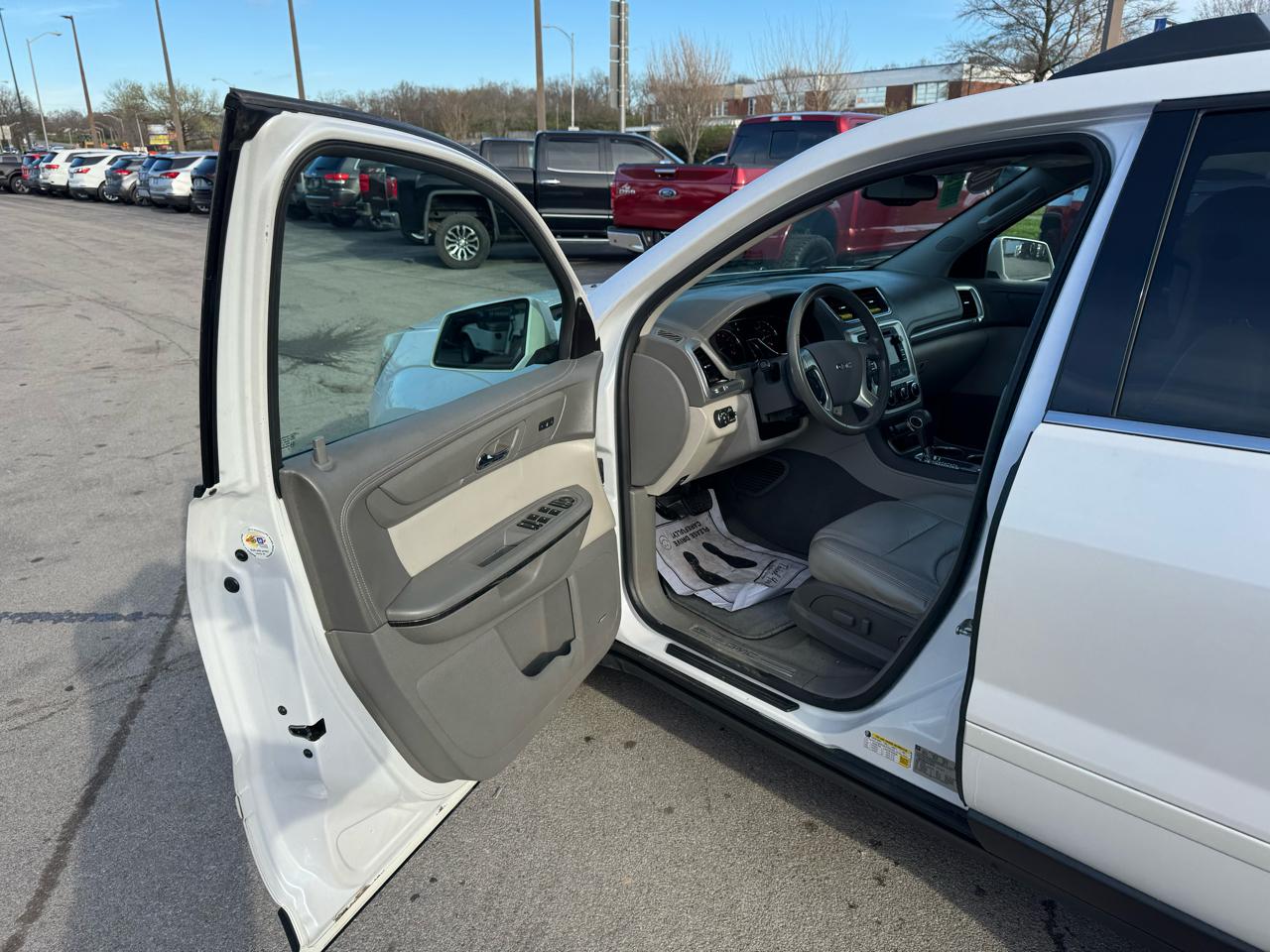 GMC Acadia AWD 4dr SLT w/SLT-1 2016