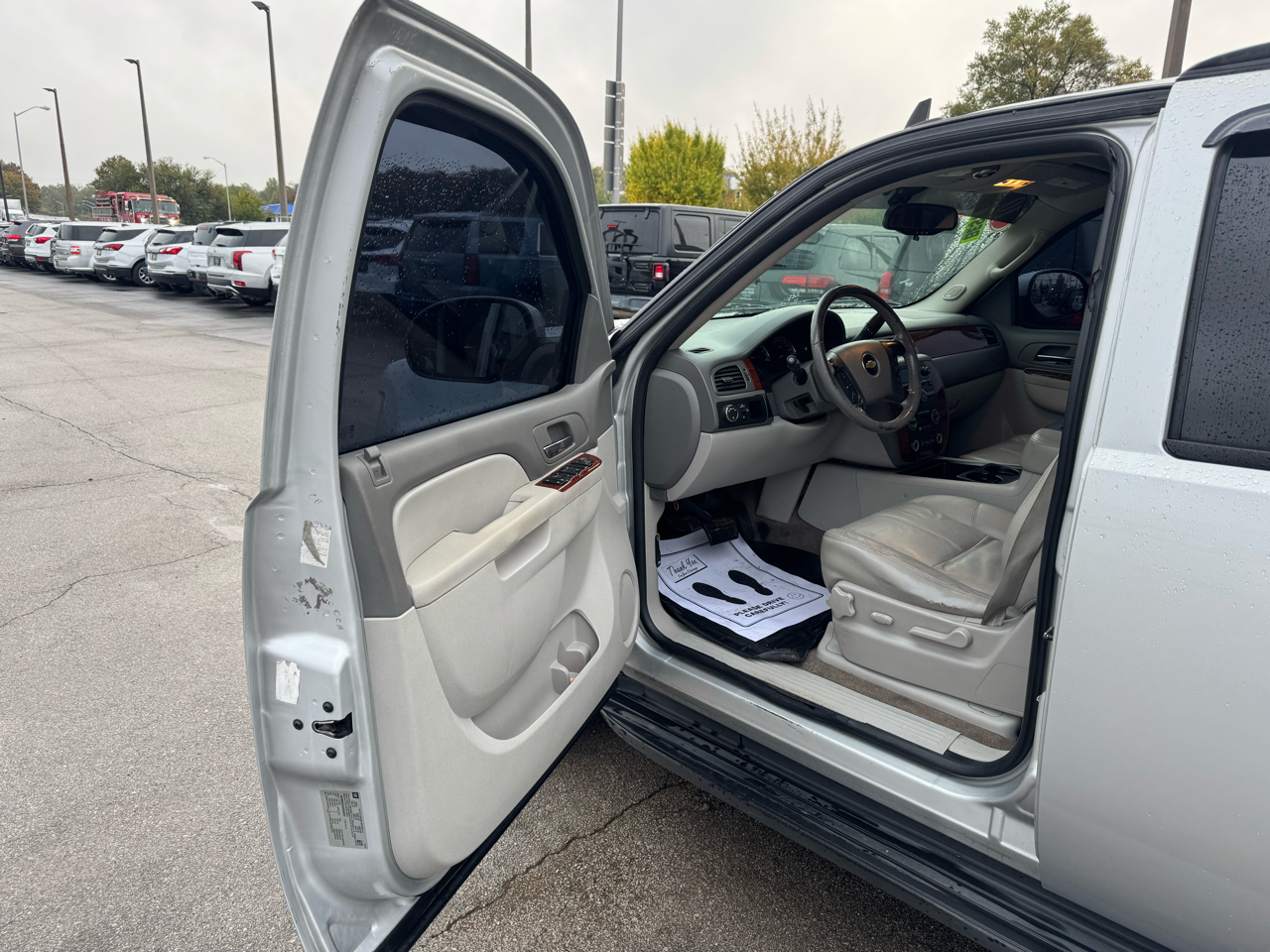 Chevrolet Tahoe 2WD 4dr 1500 LT 2010 Chevrolet Tahoe 2WD 4dr 1500 LT 2010