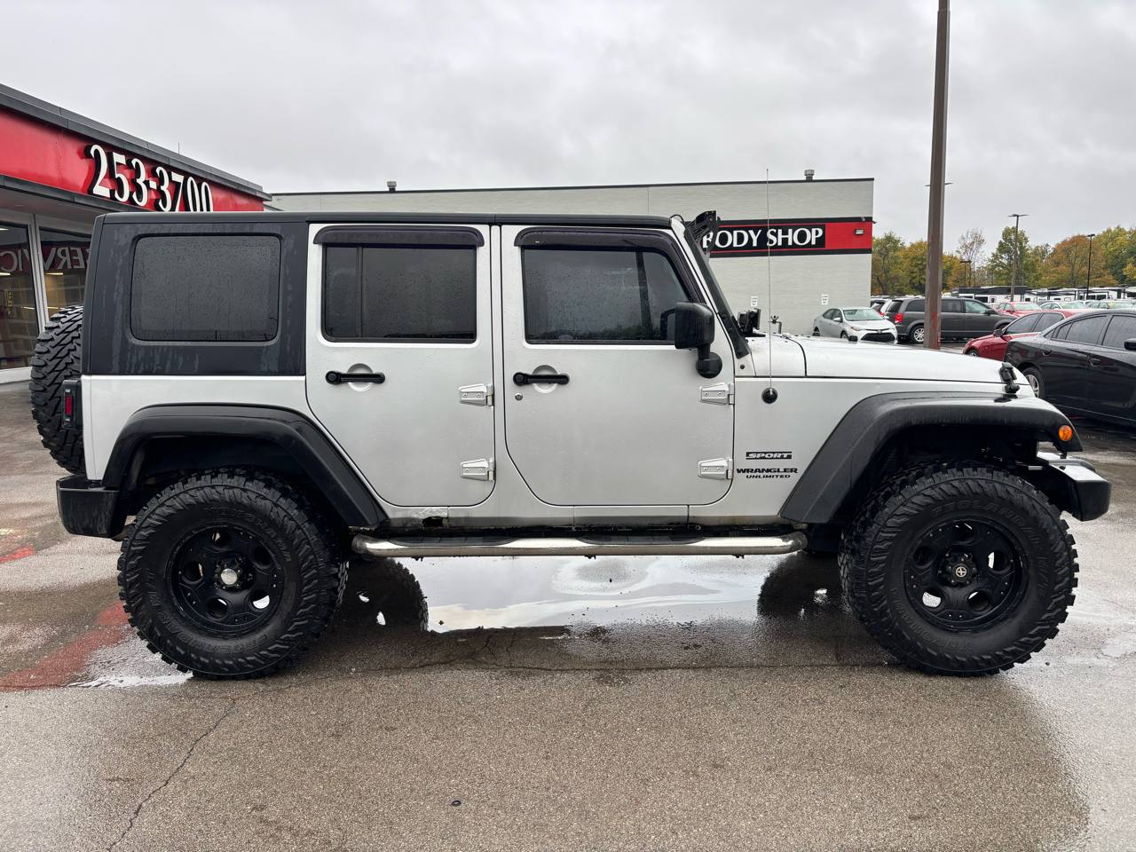 Jeep Wrangler Unlimited 4WD 4dr Sport 2010 Jeep Wrangler Unlimited 4WD 4dr Sport 2010