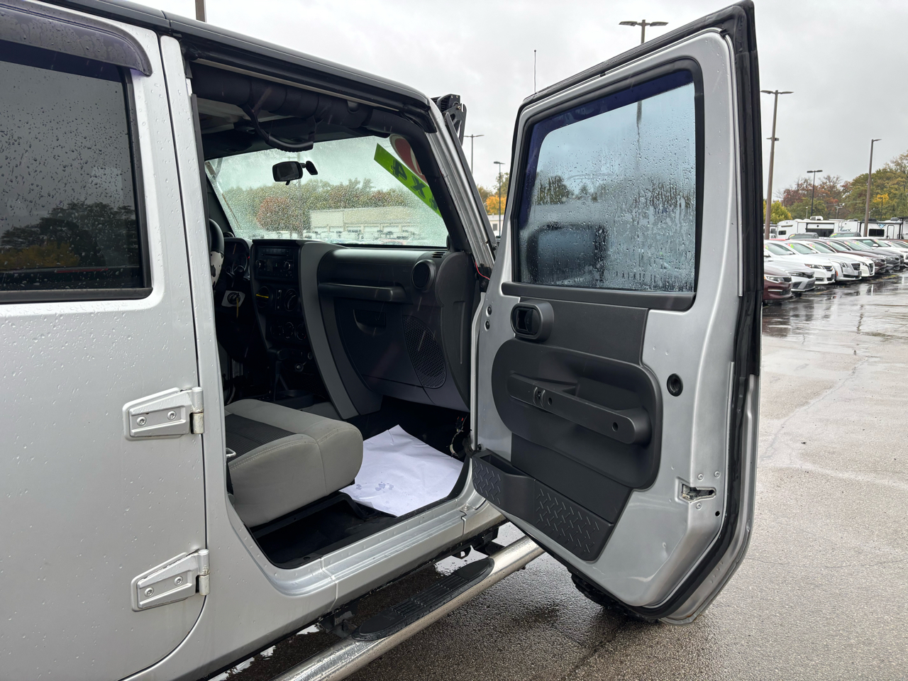 Jeep Wrangler Unlimited 4WD 4dr Sport 2010 Jeep Wrangler Unlimited 4WD 4dr Sport 2010