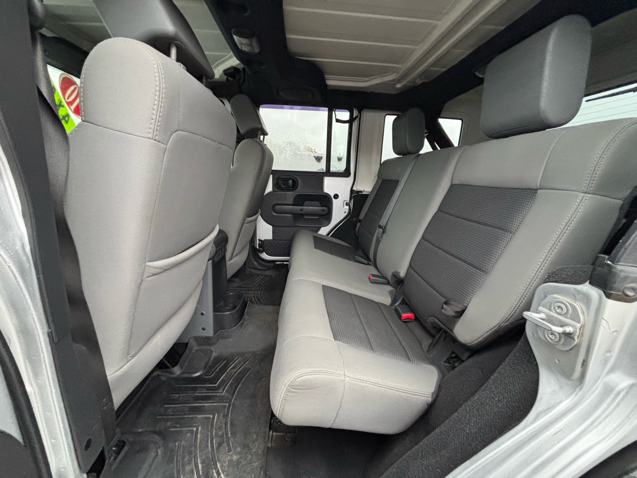 Jeep Wrangler Unlimited 4WD 4dr Sport 2010 Jeep Wrangler Unlimited 4WD 4dr Sport 2010