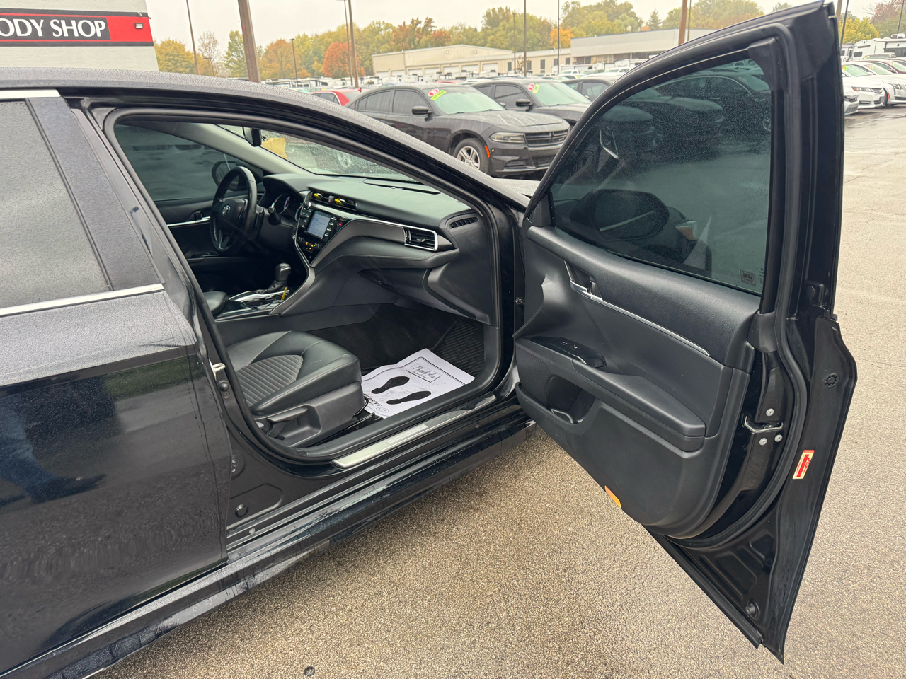 Toyota Camry SE 4D Sedan 2018 Toyota Camry SE 4D Sedan 2018