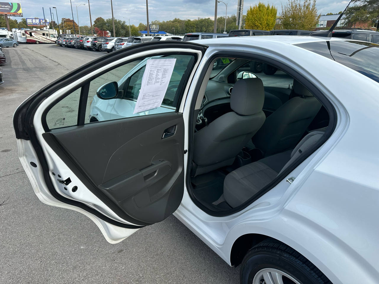 Chevrolet Sonic 4dr Sdn Auto LT 2013 Chevrolet Sonic 4dr Sdn Auto LT 2013