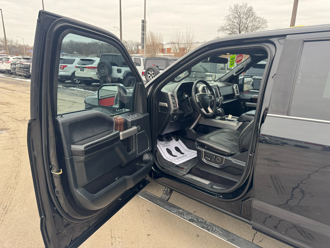 Ford F-150 4WD SuperCrew 157" Platinum 2016