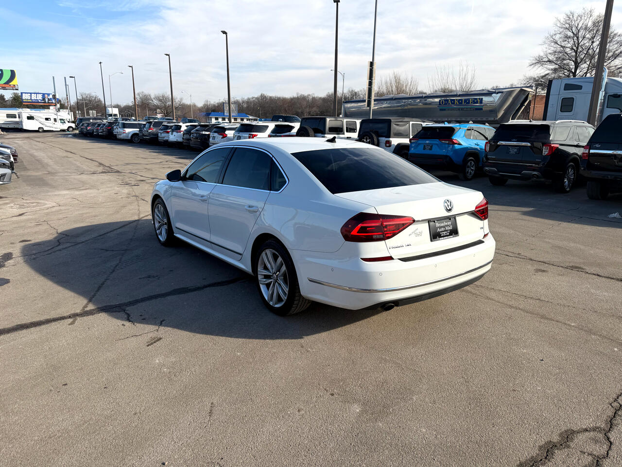 Volkswagen Passat 1.8T SEL Premium Auto 2017