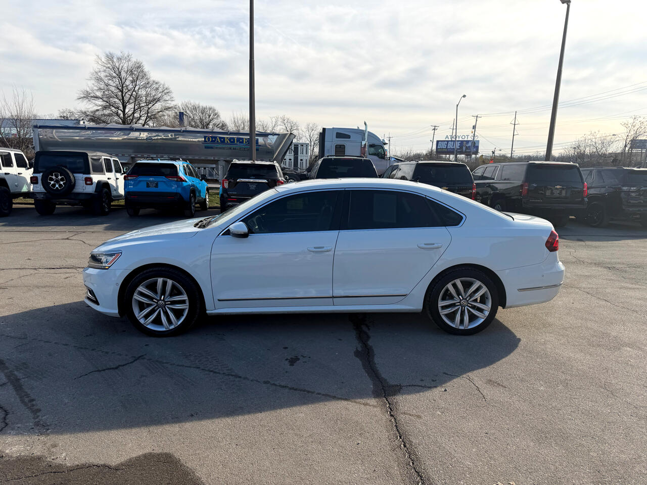 Volkswagen Passat 1.8T SEL Premium Auto 2017