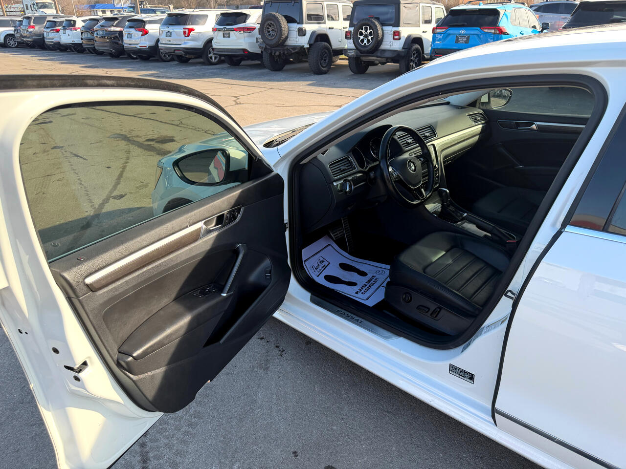 Volkswagen Passat 1.8T SEL Premium Auto 2017