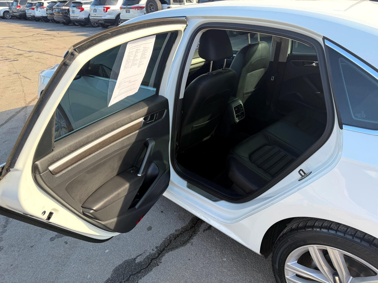 Volkswagen Passat 1.8T SEL Premium Auto 2017