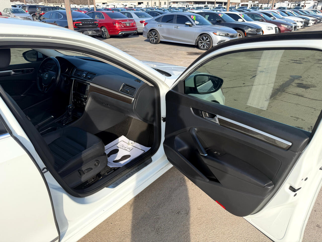 Volkswagen Passat 1.8T SEL Premium Auto 2017