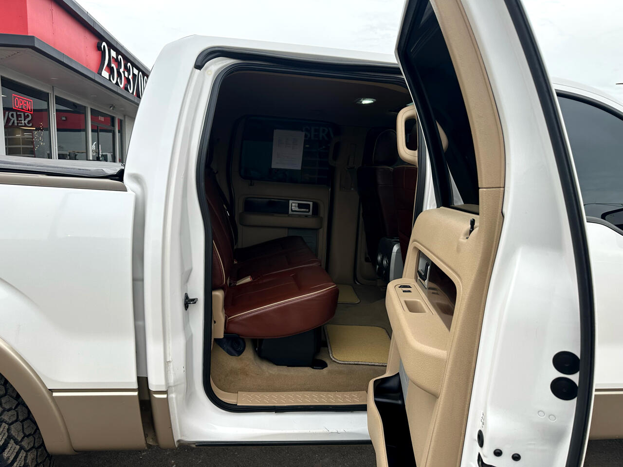 Ford F-150 4WD SuperCrew 145" King Ranch 2012