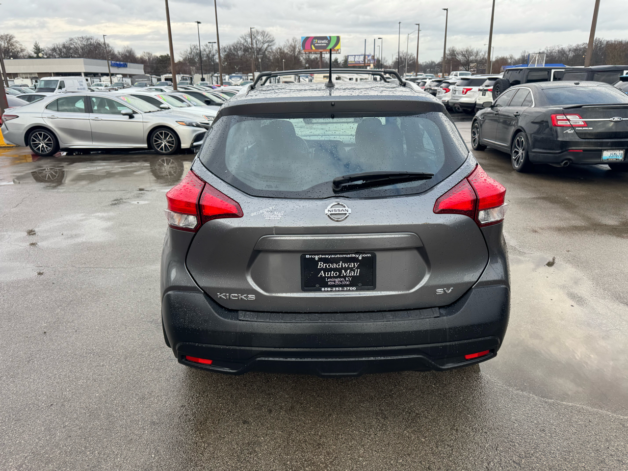 Nissan Kicks SV FWD 2018
