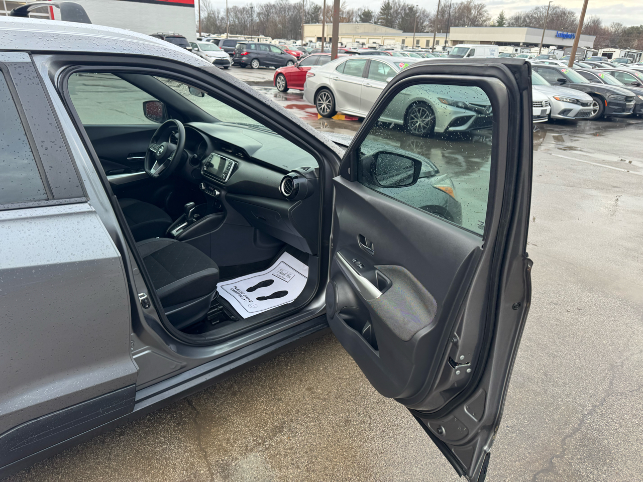 Nissan Kicks SV FWD 2018