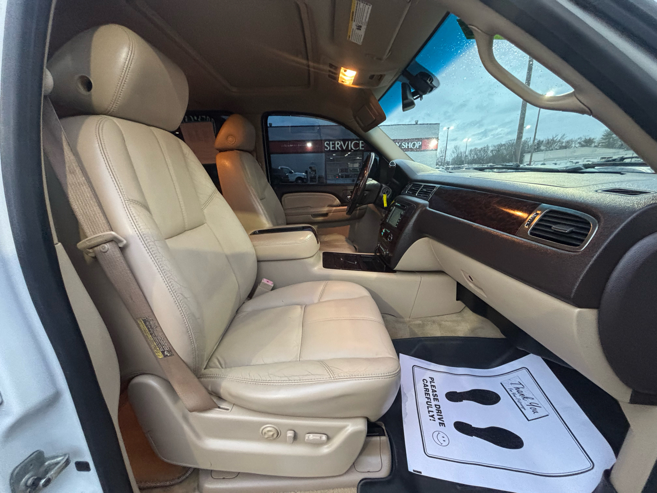 GMC Yukon Denali AWD 4dr 2007