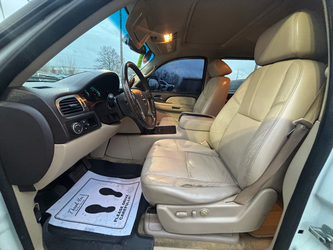 GMC Yukon Denali AWD 4dr 2007