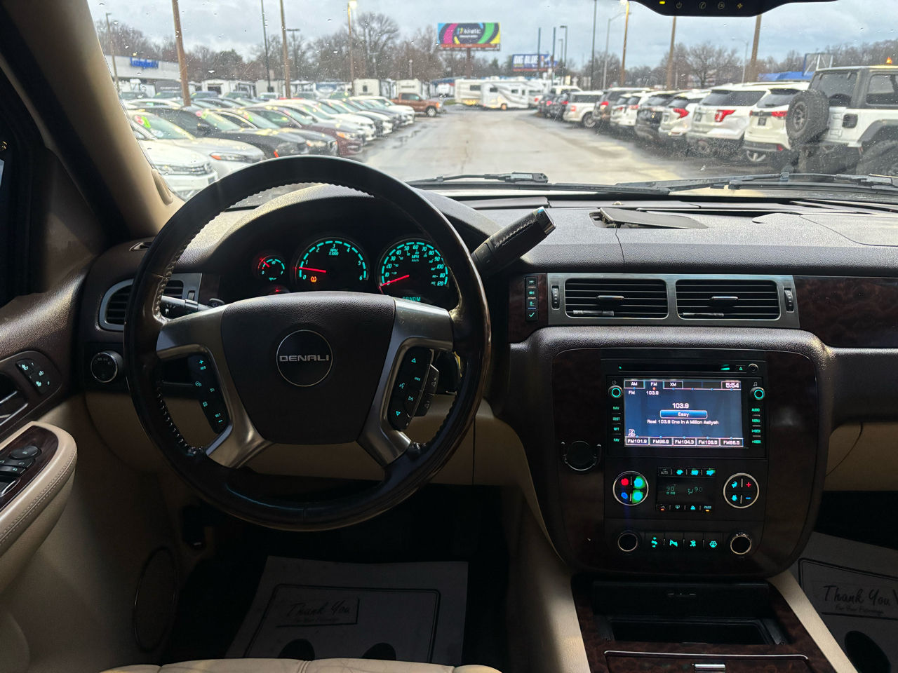 GMC Yukon Denali AWD 4dr 2007