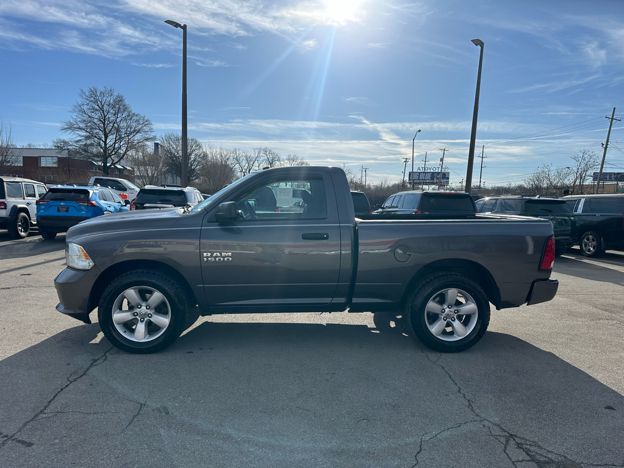 RAM 1500 2WD Reg Cab 120.5" Express 2014