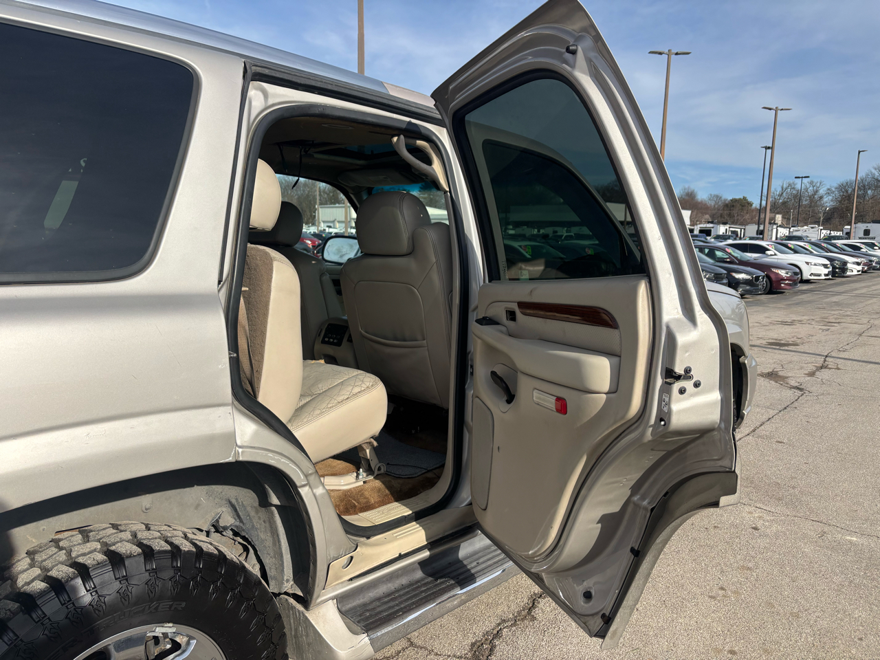 Cadillac Escalade 4dr AWD 2004