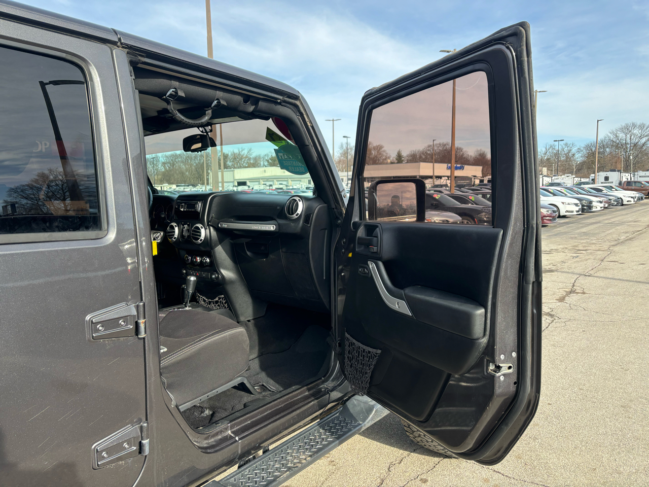 Jeep Wrangler Unlimited 4WD 4dr Sahara 2014