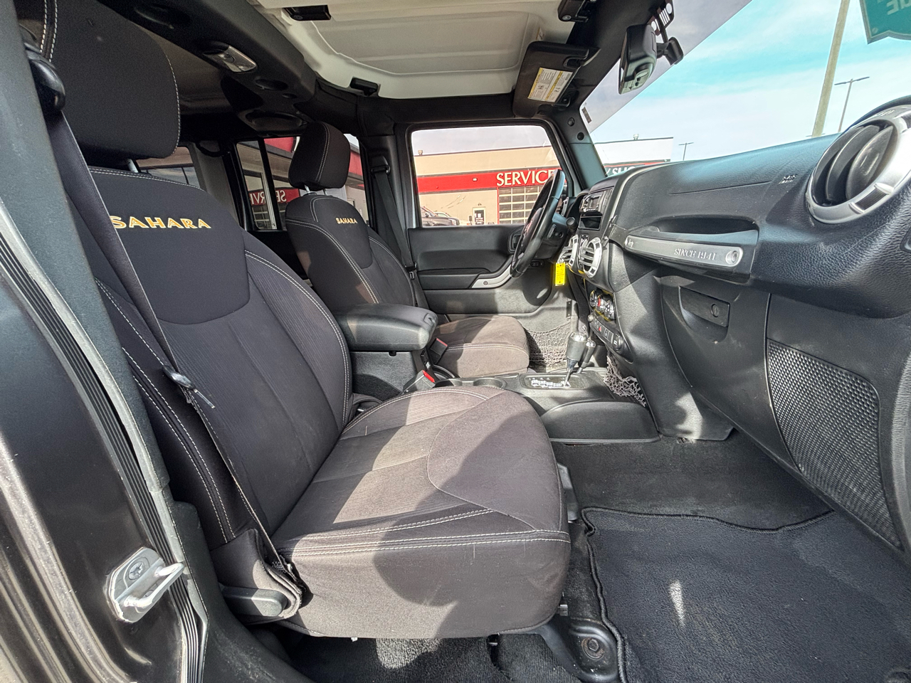 Jeep Wrangler Unlimited 4WD 4dr Sahara 2014