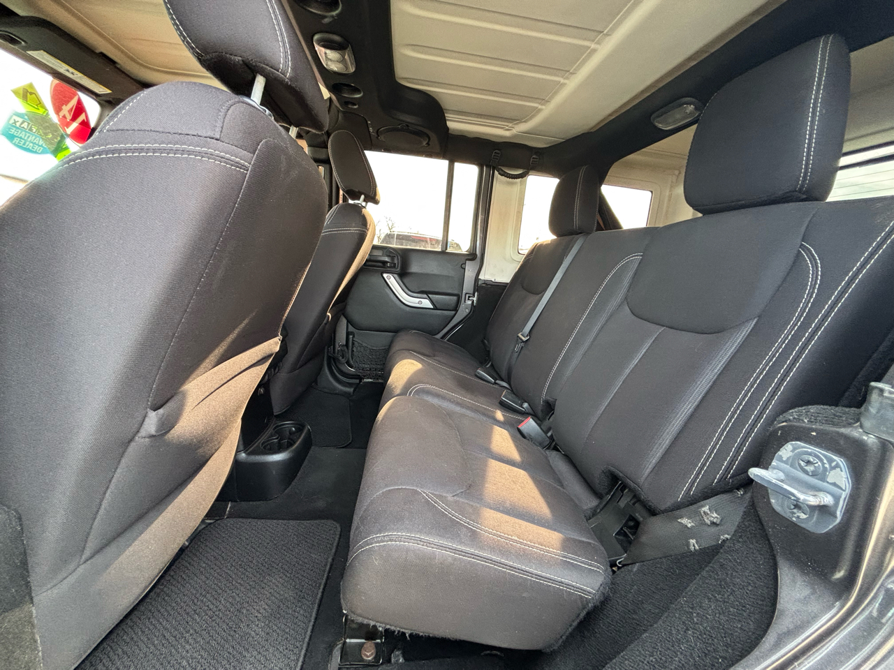 Jeep Wrangler Unlimited 4WD 4dr Sahara 2014