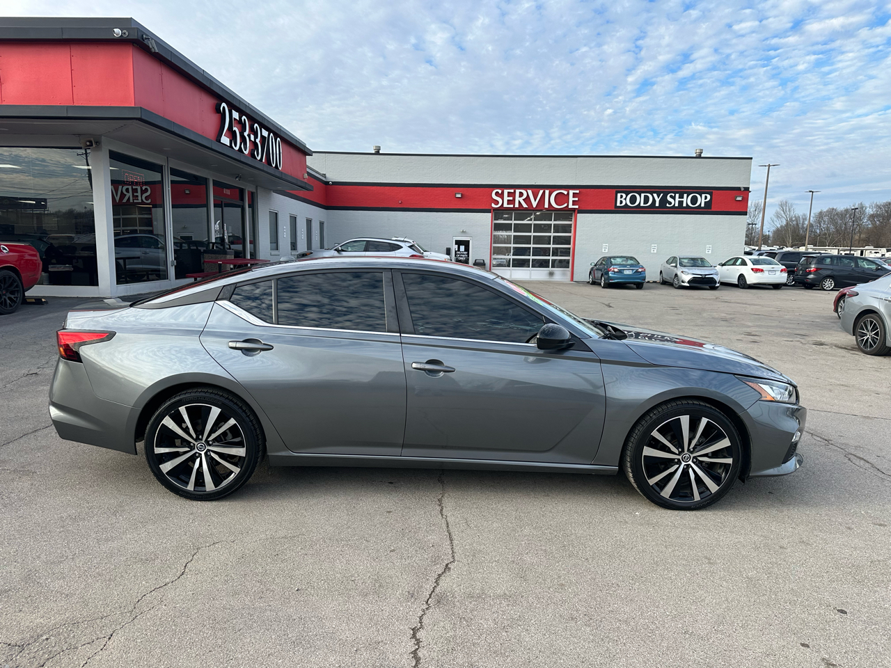 Nissan Altima 2.5 SR Sedan 2019
