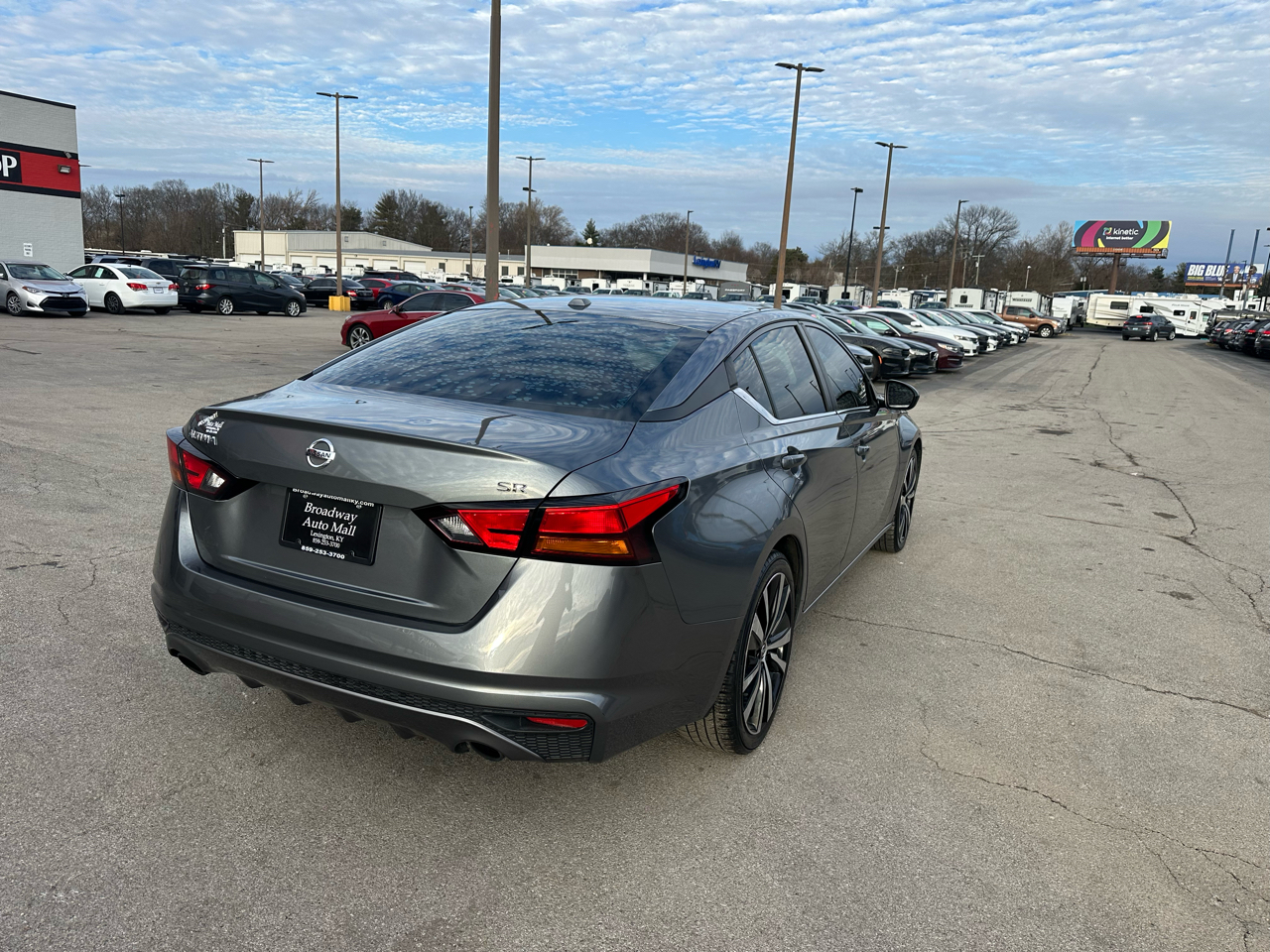 Nissan Altima 2.5 SR Sedan 2019