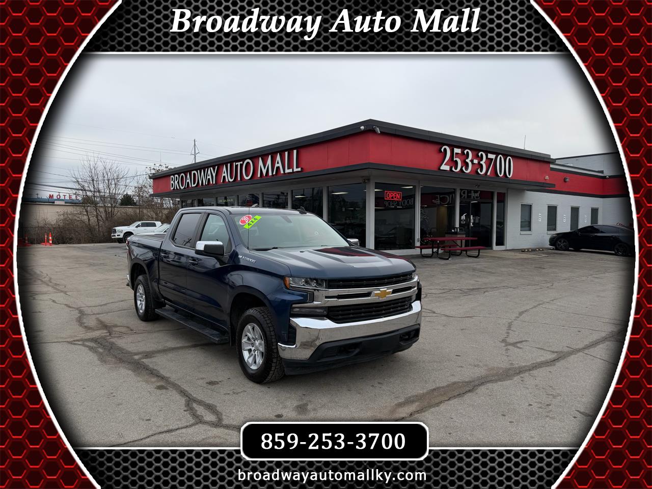 Chevrolet Silverado 1500 4WD Crew Cab 147" LT 2020