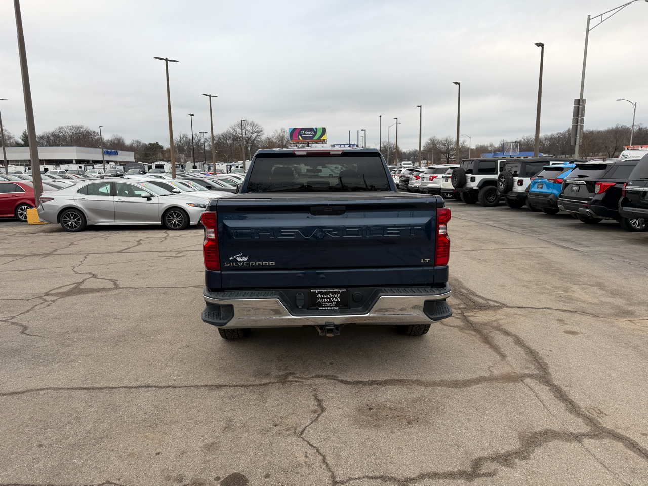 Chevrolet Silverado 1500 4WD Crew Cab 147" LT 2020
