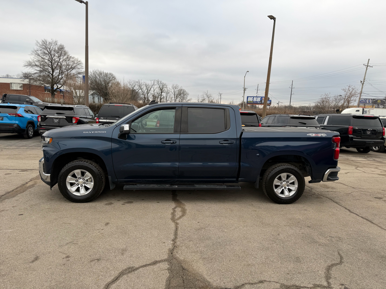 Chevrolet Silverado 1500 4WD Crew Cab 147" LT 2020