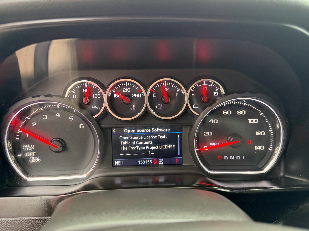 Chevrolet Silverado 1500 4WD Crew Cab 147" LT 2020