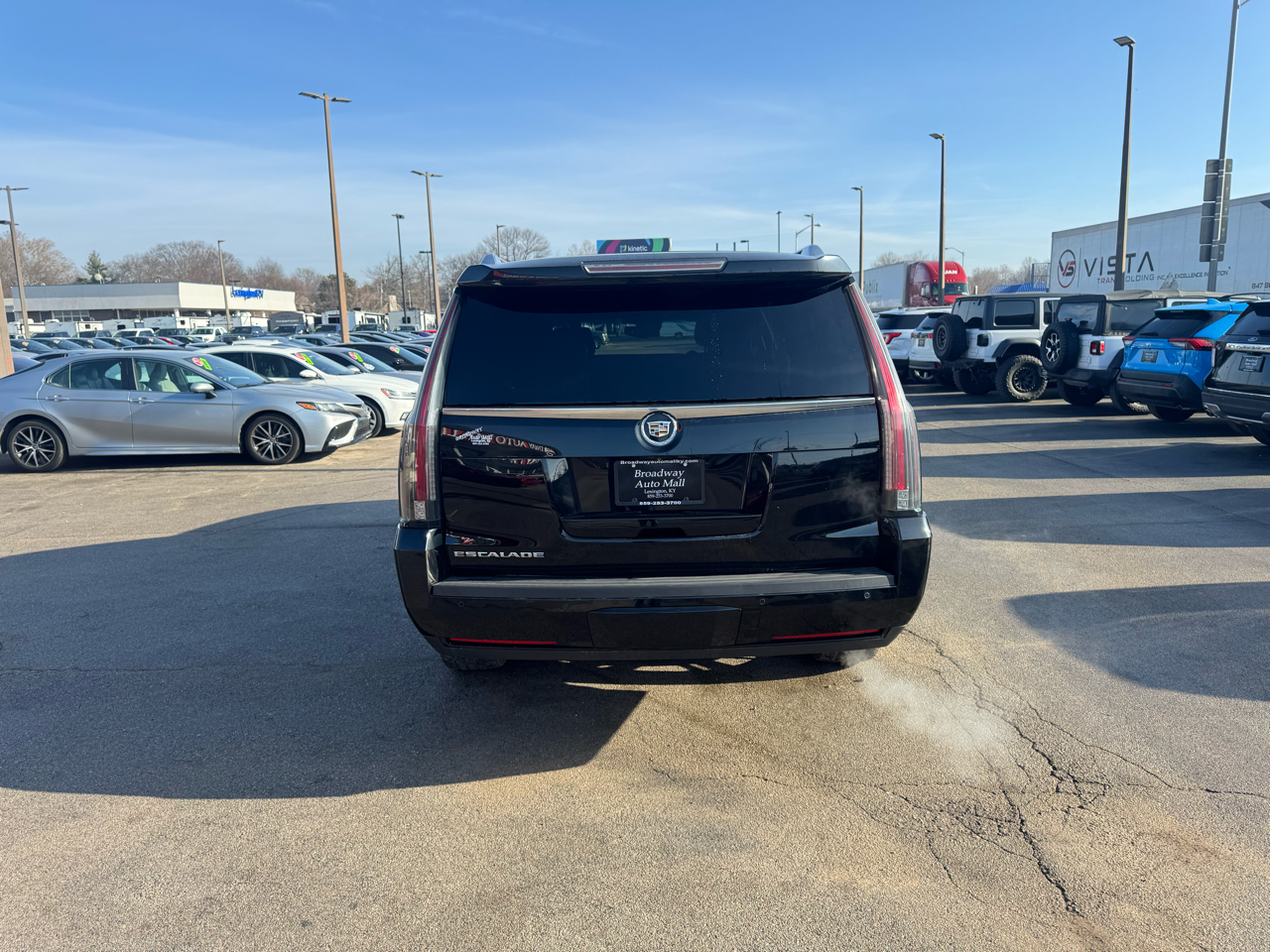 Cadillac Escalade ESV 4WD 4dr Luxury 2015