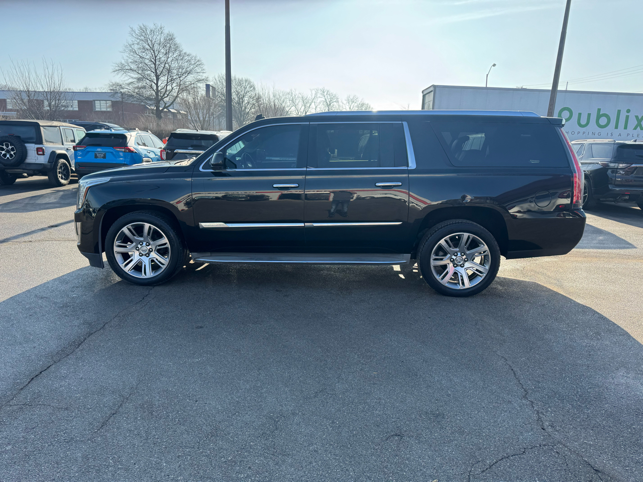 Cadillac Escalade ESV 4WD 4dr Luxury 2015