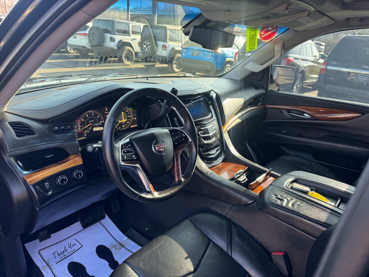 Cadillac Escalade ESV 4WD 4dr Luxury 2015