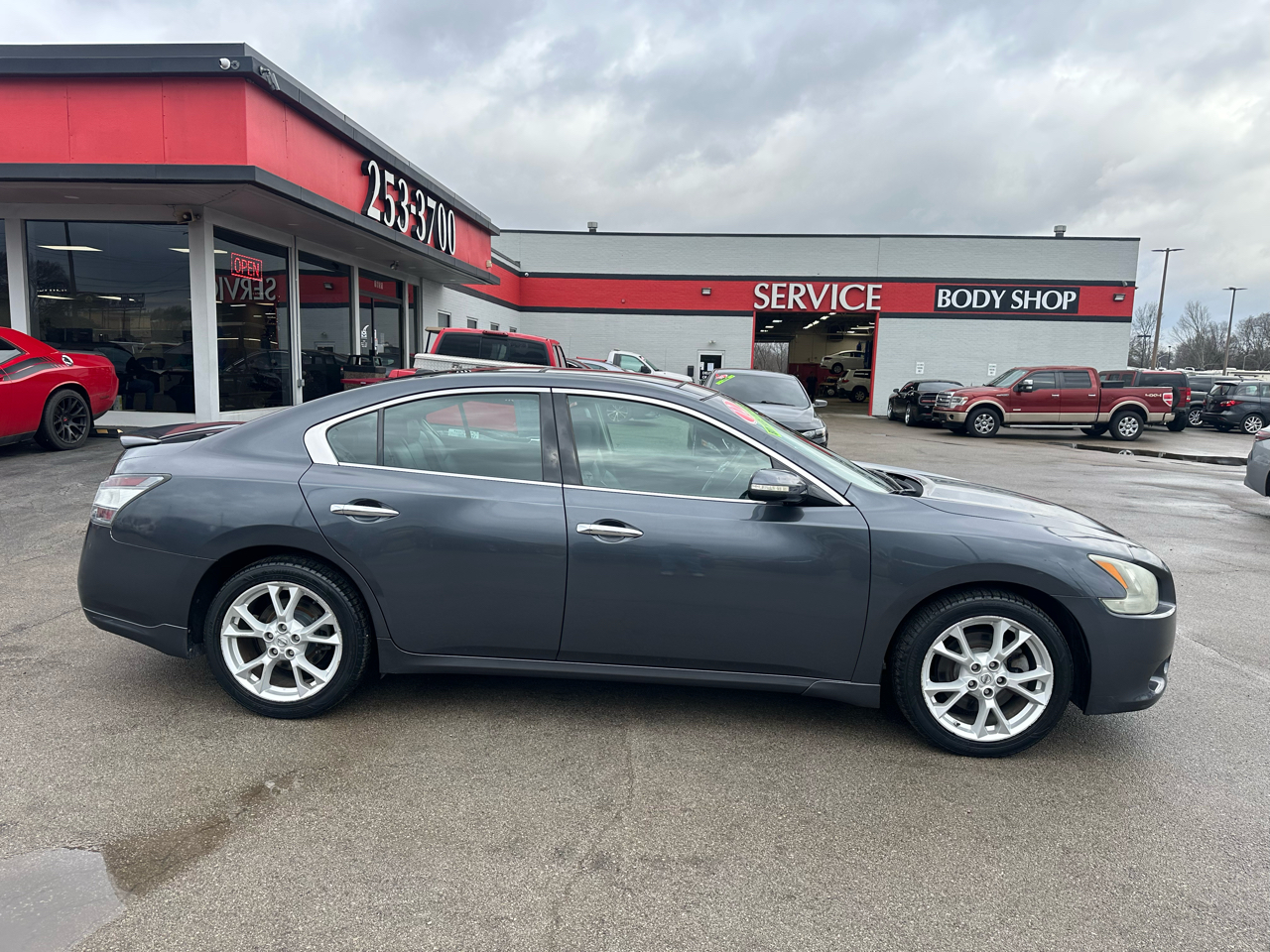 Nissan Maxima 4dr Sdn V6 CVT 3.5 SV w/Premium Pkg 2012