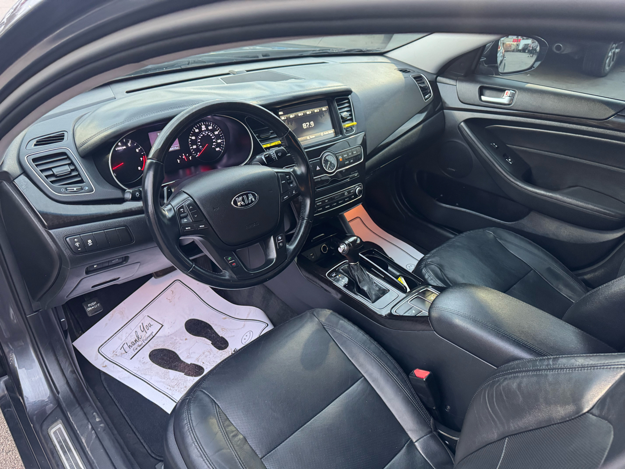 Kia Cadenza 4dr Sdn Premium 2016