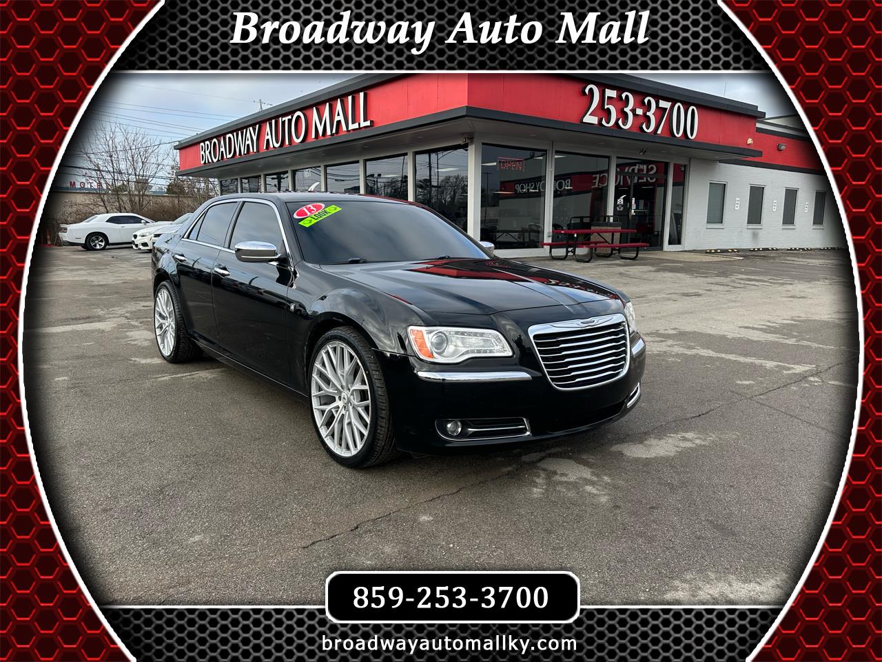 Chrysler 300 4dr Sdn Motown RWD 2013